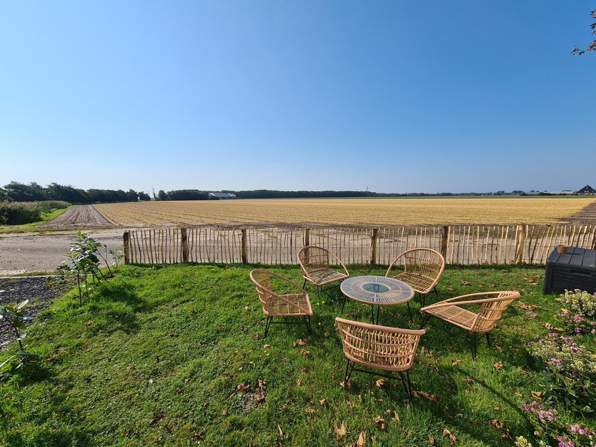 Chalet 'Como La Flor' Julianadorp Flowerfields Overview! Bagian luar foto