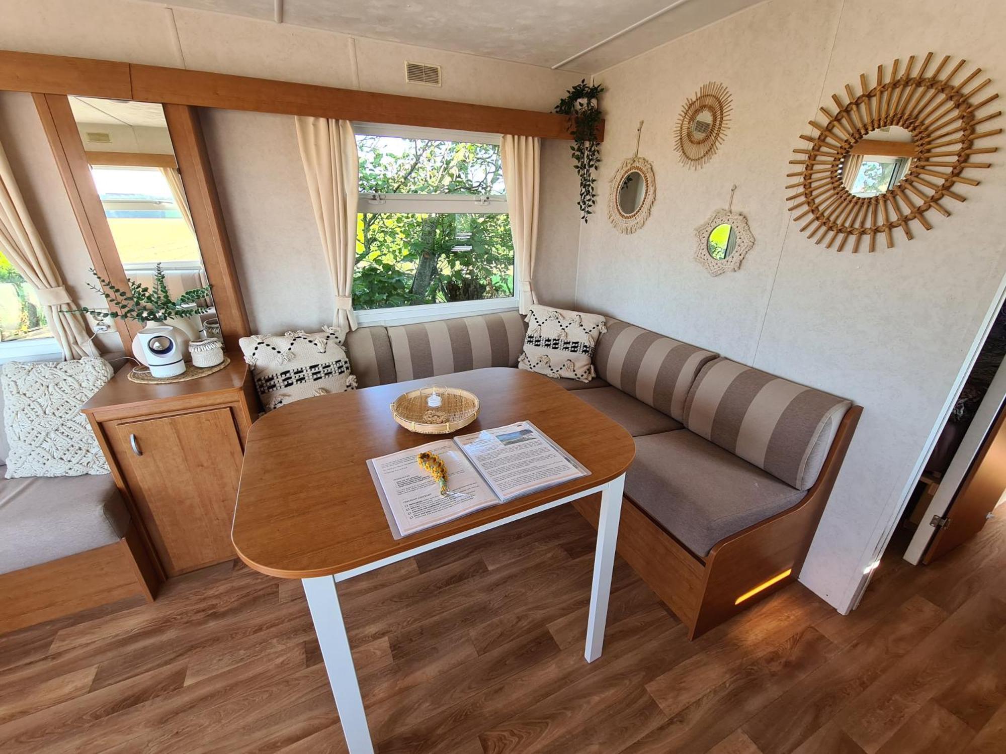 Chalet 'Como La Flor' Julianadorp Flowerfields Overview! Bagian luar foto