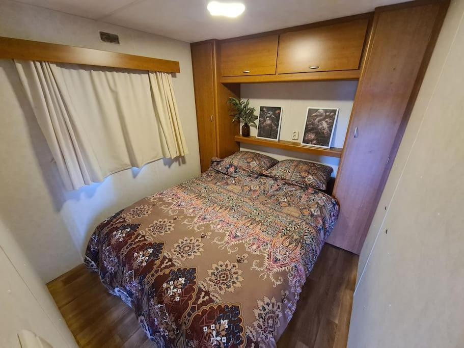 Chalet 'Como La Flor' Julianadorp Flowerfields Overview! Bagian luar foto