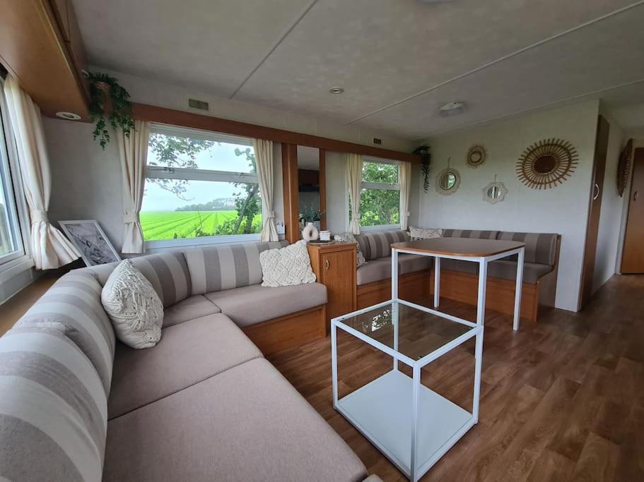 Chalet 'Como La Flor' Julianadorp Flowerfields Overview! Bagian luar foto