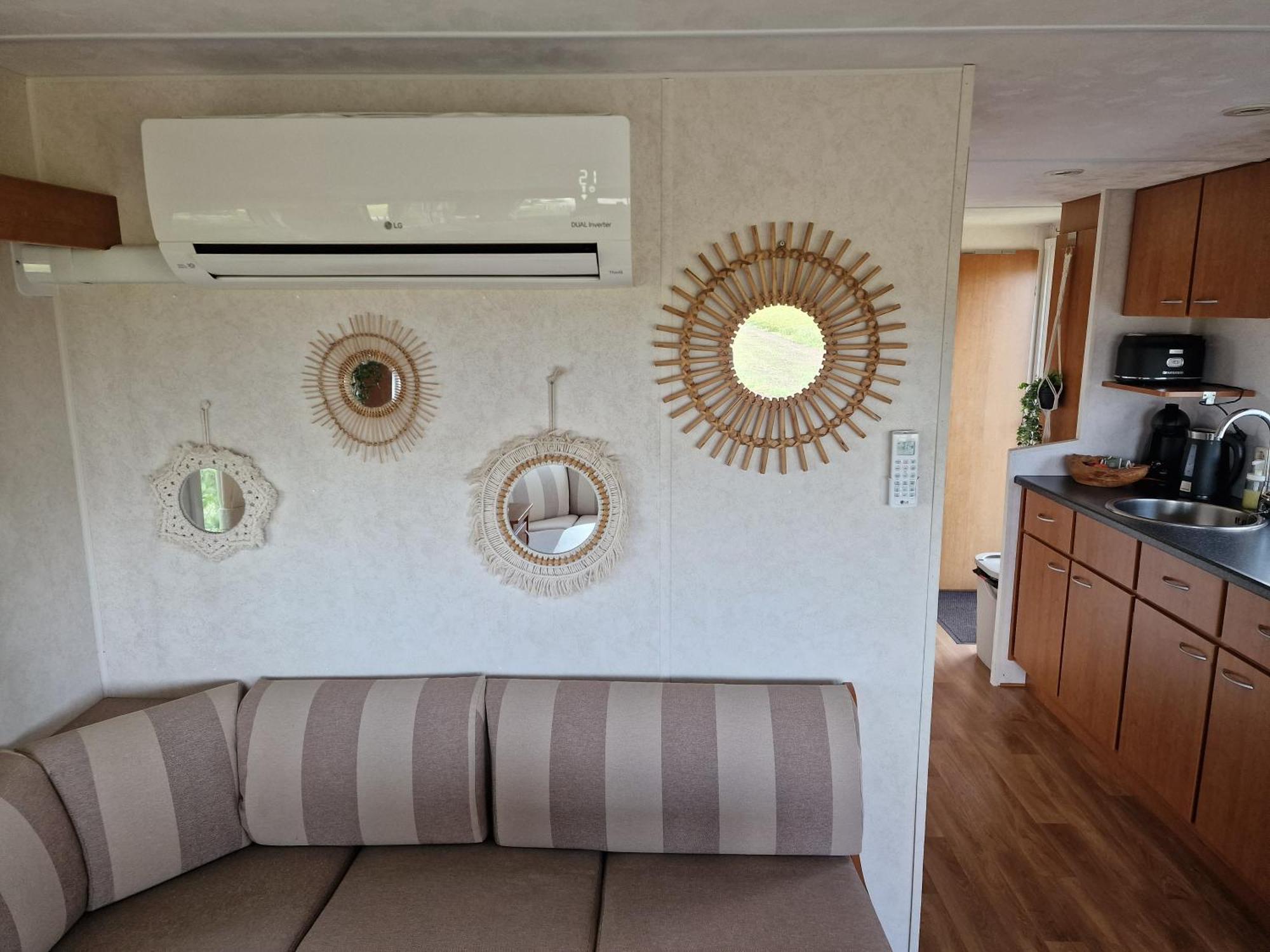 Chalet 'Como La Flor' Julianadorp Flowerfields Overview! Bagian luar foto